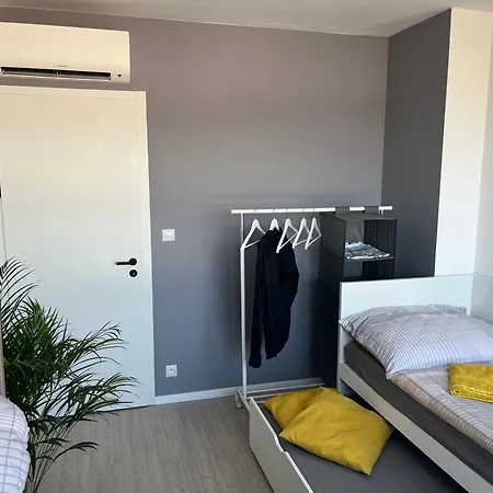 Luxury Place With Stunning Views דירה ברטיסלאבה